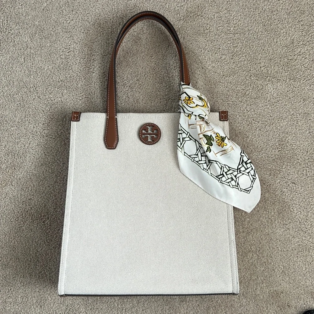 Tory Burch - Picture 1 of 7